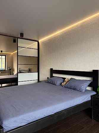 Продаж двокімнатної квартири на площі Визволення Кривой Рог