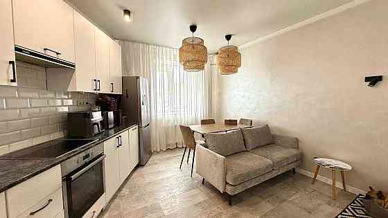 Двокімнатна ВЕЛИКА квартира, з кладовою в подарунок! Буча