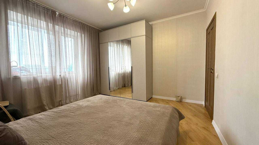 Двокімнатна ВЕЛИКА квартира, з кладовою в подарунок! Буча - изображение 4