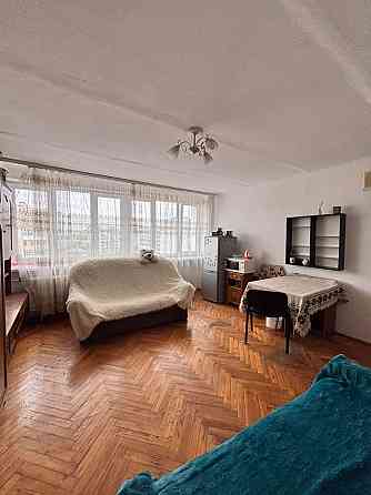 Продаж світлої квартири по вул Полтави в гуртожитку сімейного типу Львів