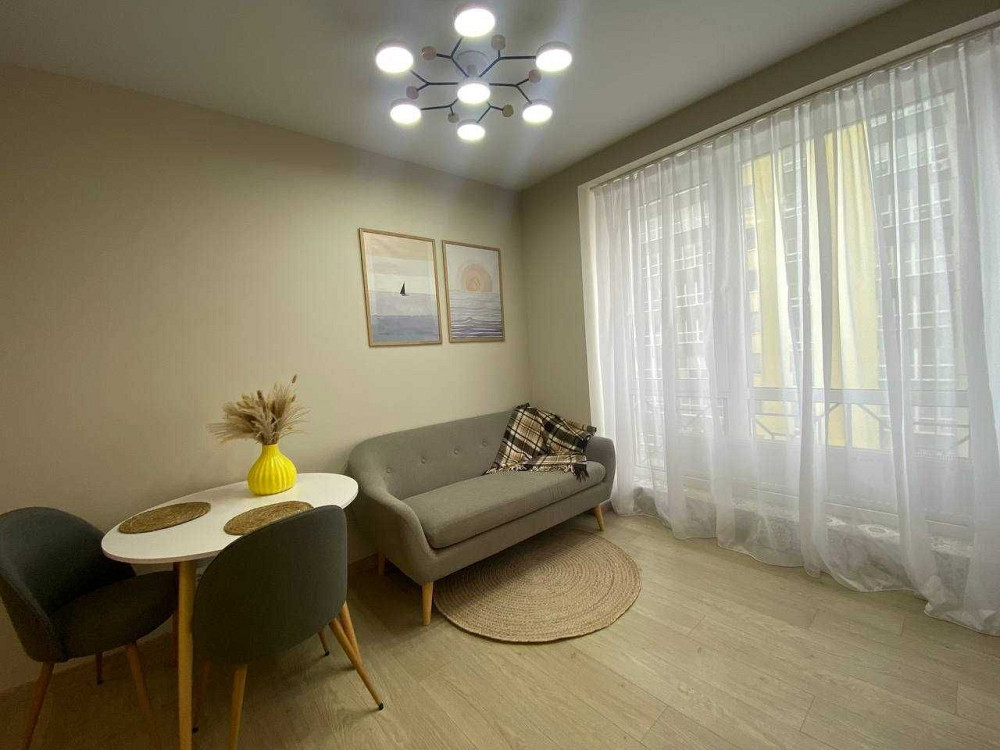 Простора квартира з ремонтом в закритому ЖК. Гардероб Газ Іrpin - photo 7