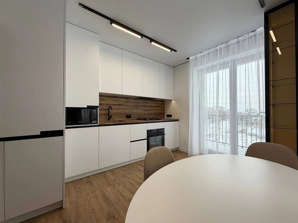 Продам! Однокімнатна з балконом біля озера на 3 поверсі Івано-Франківськ - зображення 1