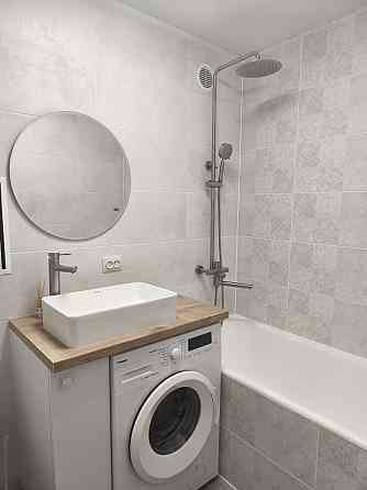 Продаж 2кім квартири з сучасним ремонтом в м.Шептицький 