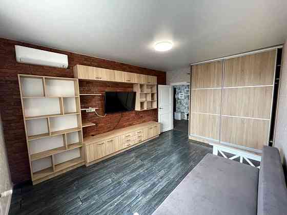 Здається однокімнатна квартира Юрія Кондратюка 5 Є СВІТЛО  ГЕНЕРАТОР Kyiv