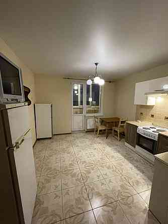 Здам квартиру 1 к Харківське шосе 17 а Kyiv