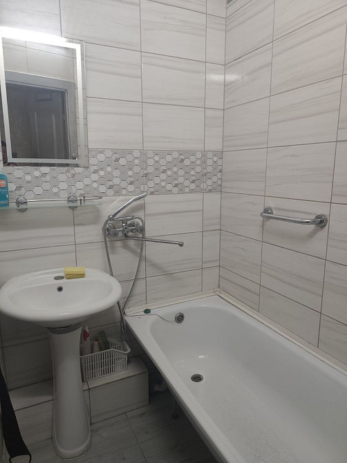 ОРЕНДА 2х кімнатної квартири, ВОКЗАЛЬНА,  район 9 ШКОЛИ. Белая Церковь - изображение 7