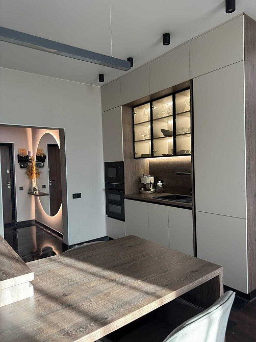 ПРОДАМ велику 1-кімнатну квартиру в новобудові, проспект Шевченко Одеса - зображення 1