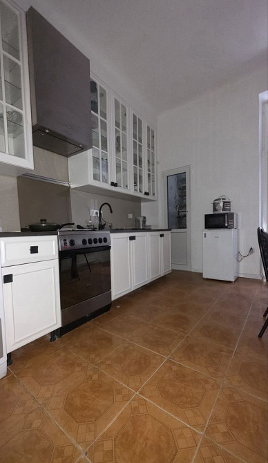 2 кім. Австрійський  напівлюкс   у самому центрі міста Черновцы - изображение 1