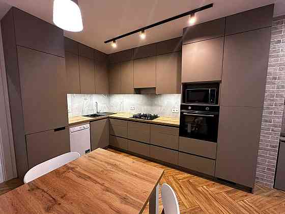 Продаж 2кімн.квартири на вул. Янева (В. Великого), ЖК "Америка". Lviv