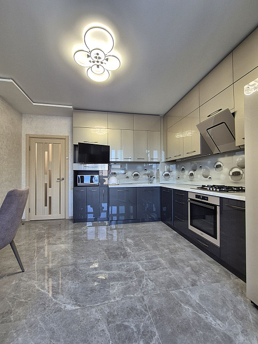 Продаж квартири 3 кімнати ЖК Континент, вул. Трускавецька Lviv - photo 2