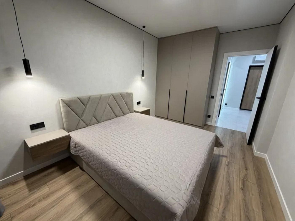 Світла та затишна 1-к квартира з сучасним ремонтом ЖК Варшавський 3 Kyiv - photo 3