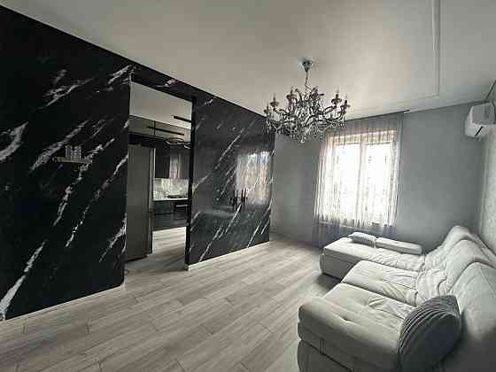 Продам 2к сталінку в центрі площа Визволення 2 Кривий Ріг