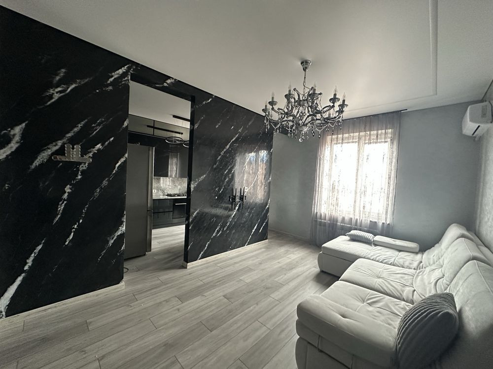 Продам 2к сталінку в центрі площа Визволення 2 Кривий Ріг - зображення 1