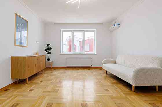 Продаж двокімнатної квартири по вул Жасминова БЕЗ КОМІСІЇ ДЛЯ ПОКУПЦЯ Львів