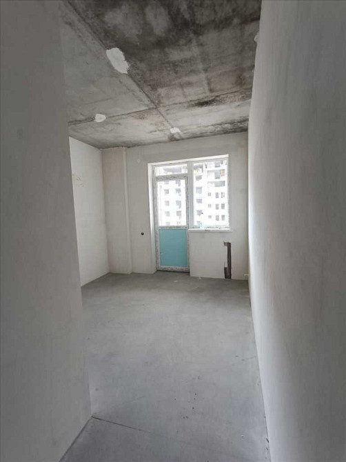 Простора 1-кімнатна квартира в ЖК «Пелюстковий» Полтава - изображение 4