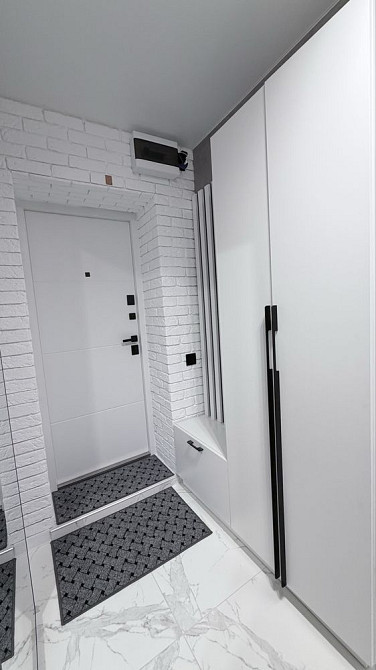 Продається 2к квартира р-н Левада Красилов - изображение 1