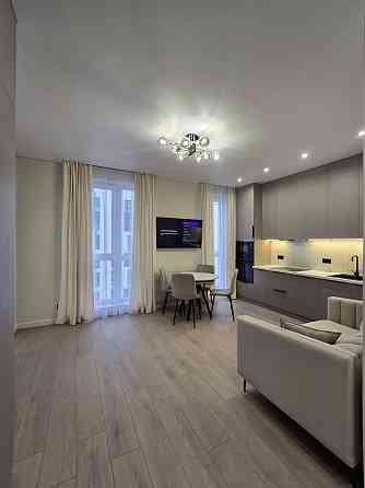 Простора 1-кімнатна квартира з кухнею-студією / ЖК «Квадрат» Ужгород