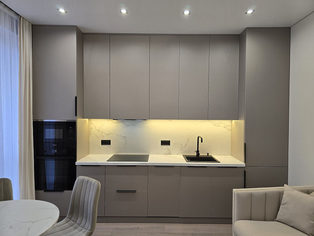 Простора 1-кімнатна квартира з кухнею-студією / ЖК «Квадрат» Ужгород - изображение 7