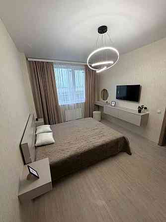 Новая квартира с новой мебелью и техникой, на среднем этаже ЖК 7 НЕБО Авангард