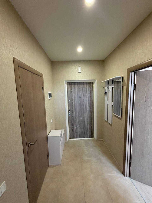 Новая квартира с новой мебелью и техникой, на среднем этаже ЖК 7 НЕБО Авангард - изображение 7