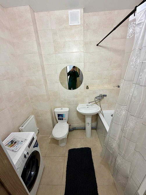 Новая квартира с новой мебелью и техникой, на среднем этаже ЖК 7 НЕБО Авангард - изображение 6