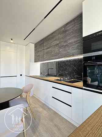 Бізнес клас. Закрита територія. 10 хвилин до Чорновола А10 Львів