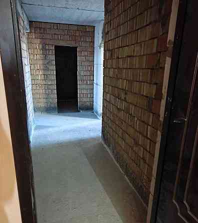 Продам простору двокімнатну квартиру в новому будинку на Таїрова Одеса