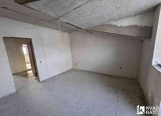 Двох кімнатна квартира з видом на річку в обжитому будинку Ивано-Франковск