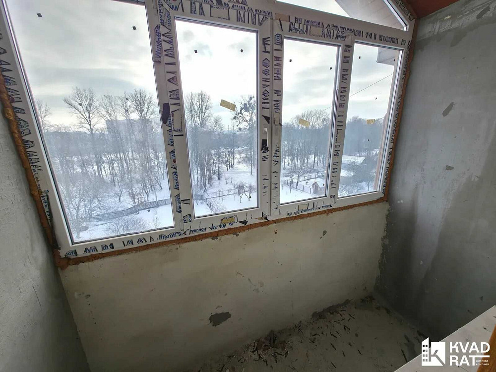 Двох кімнатна квартира з видом на річку в обжитому будинку Ивано-Франковск - изображение 1