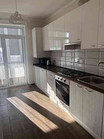 Оренда 2 кім. кв вул. Зелена Львів