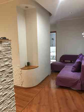 Здамо в довгострокову оренду велику квартиру в Святошиинському районі Киев