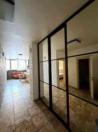 Квартира з ремонтом, вул. Драгоманова  2, Позняки Киев