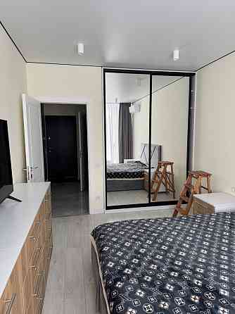 ЖК " Автограф".  Мстиславича (Жмаченка ). Поруч метро Дарниця. Киев