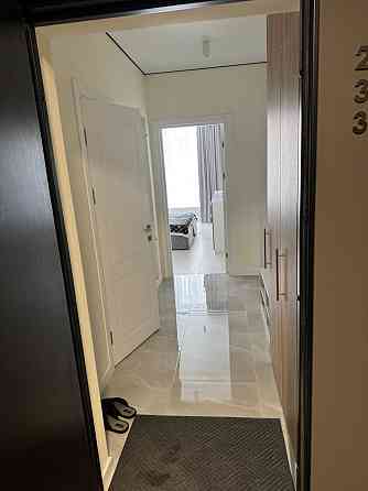 ЖК " Автограф".  Мстиславича (Жмаченка ). Поруч метро Дарниця. Киев