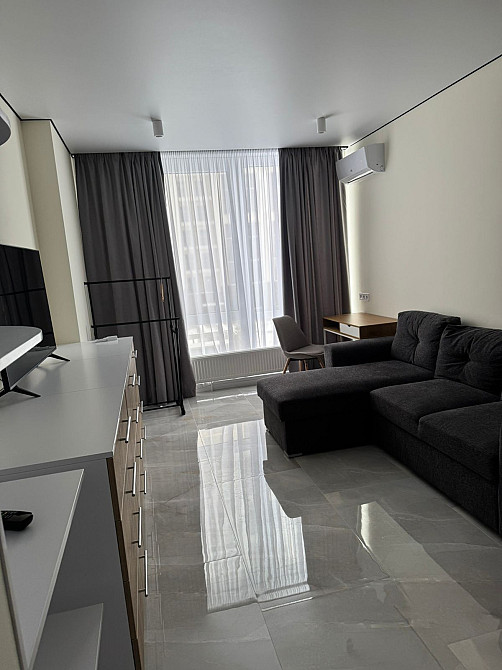 ЖК " Автограф".  Мстиславича (Жмаченка ). Поруч метро Дарниця. Киев - изображение 1