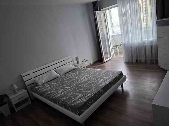 Оренда 2-кімнатної з ремонтом, поруч Варшавський ЖК Київ