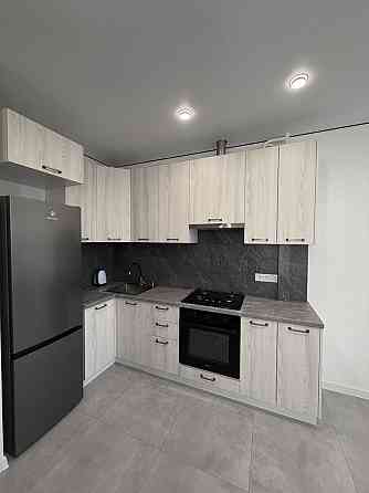 Оренда 1-но кім квартири на вул Роксоляни в новобудові Трайден Львов