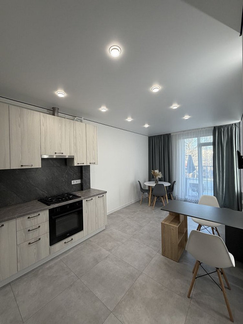 Оренда 1-но кім квартири на вул Роксоляни в новобудові Трайден Львов - изображение 2