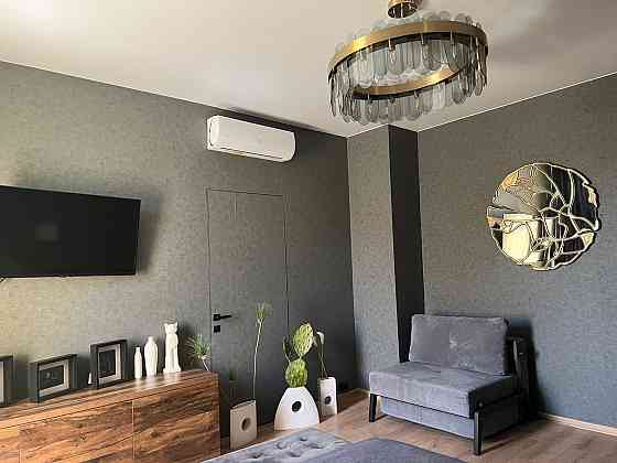 Оренда 2 кім квартири вул.Гнатюка Авт.проект, ліфт, паркінг,ц 1000 у.о Львов