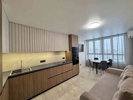 1-кімнатна квартира Максимовича 32Б. Є генератор Київ