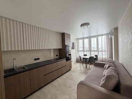 1-кімнатна квартира Максимовича 32Б. Є генератор Київ