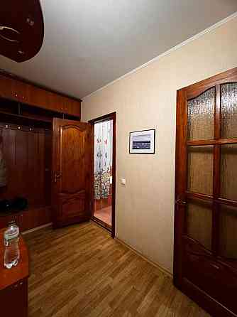 Оренда квартири біля метро Харківська , Ревуцького 42 Київ