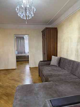 Оренда 2 кі метро «Політехніка» вул Політехнічна 5 А( перша оренда) Київ