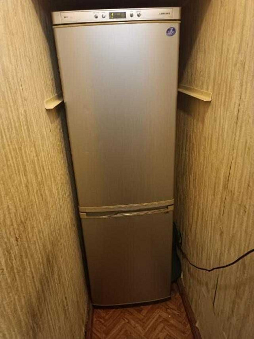 Сдам 2-ком.кв.метро 10 минут Приречная 19 Київ - зображення 2