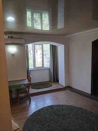 Двушка студия центр на  Захистникив Mykolaiv