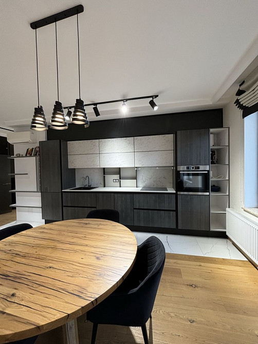 Стильна квартира для сімʼї з 3 окремими спальнями Одеса - зображення 2