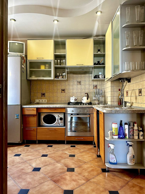 2-х сталінка « зуп 8 лікарня» Автономка Меблі Техніка Кривой Рог - изображение 3