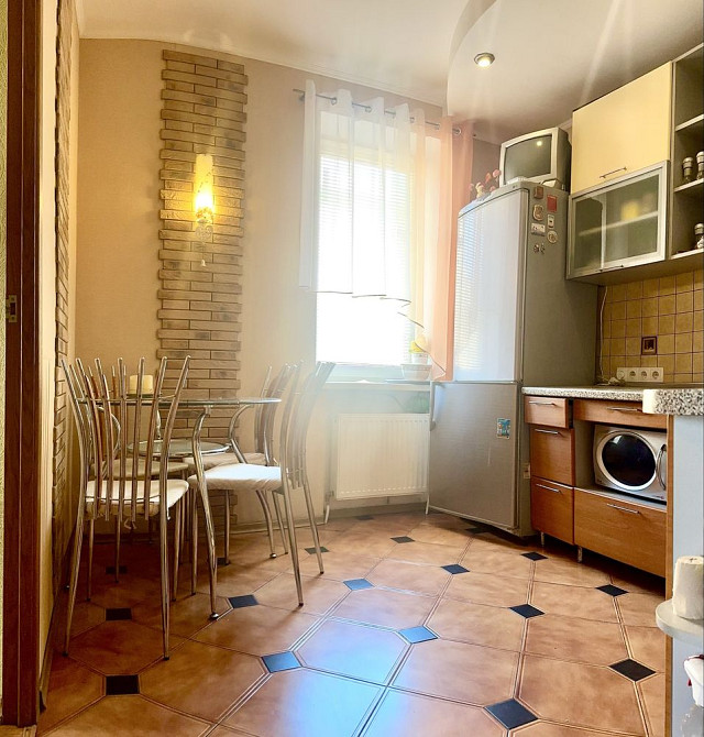 2-х сталінка « зуп 8 лікарня» Автономка Меблі Техніка Кривой Рог - изображение 2