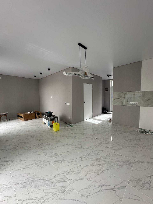 1к. з великою кухнею-вітальнею та окремим двориком Кропивницький - зображення 1