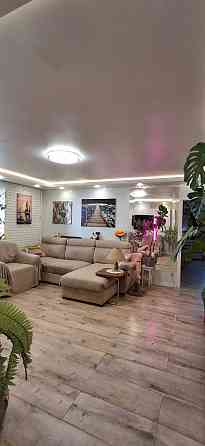 Продам 3х ком квартиру в Новострое Л\Б или обмен на дом в с.Куриловке Кам`янське (Запорізька обл.)